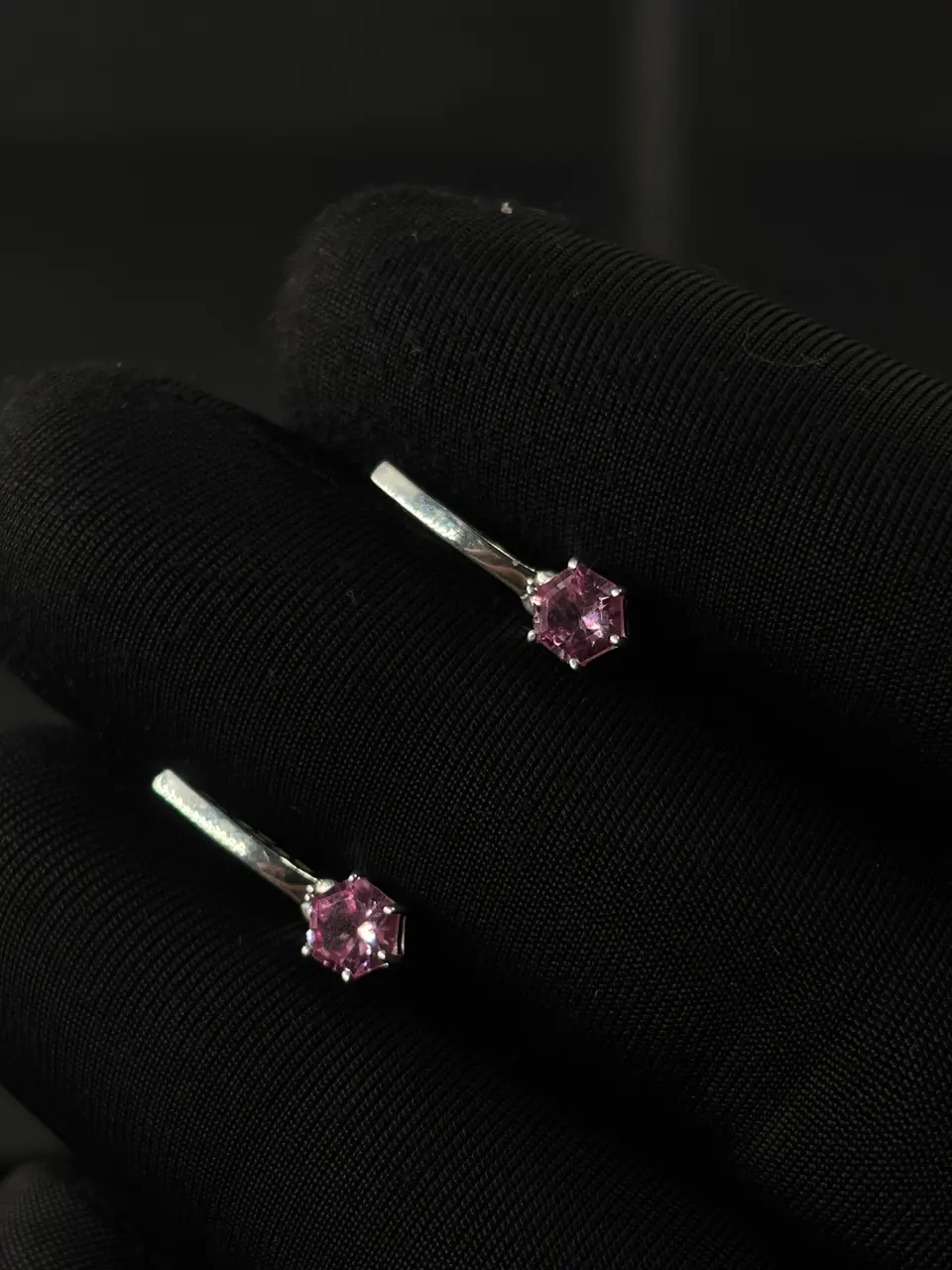 Product photo before Orolens: An Earring